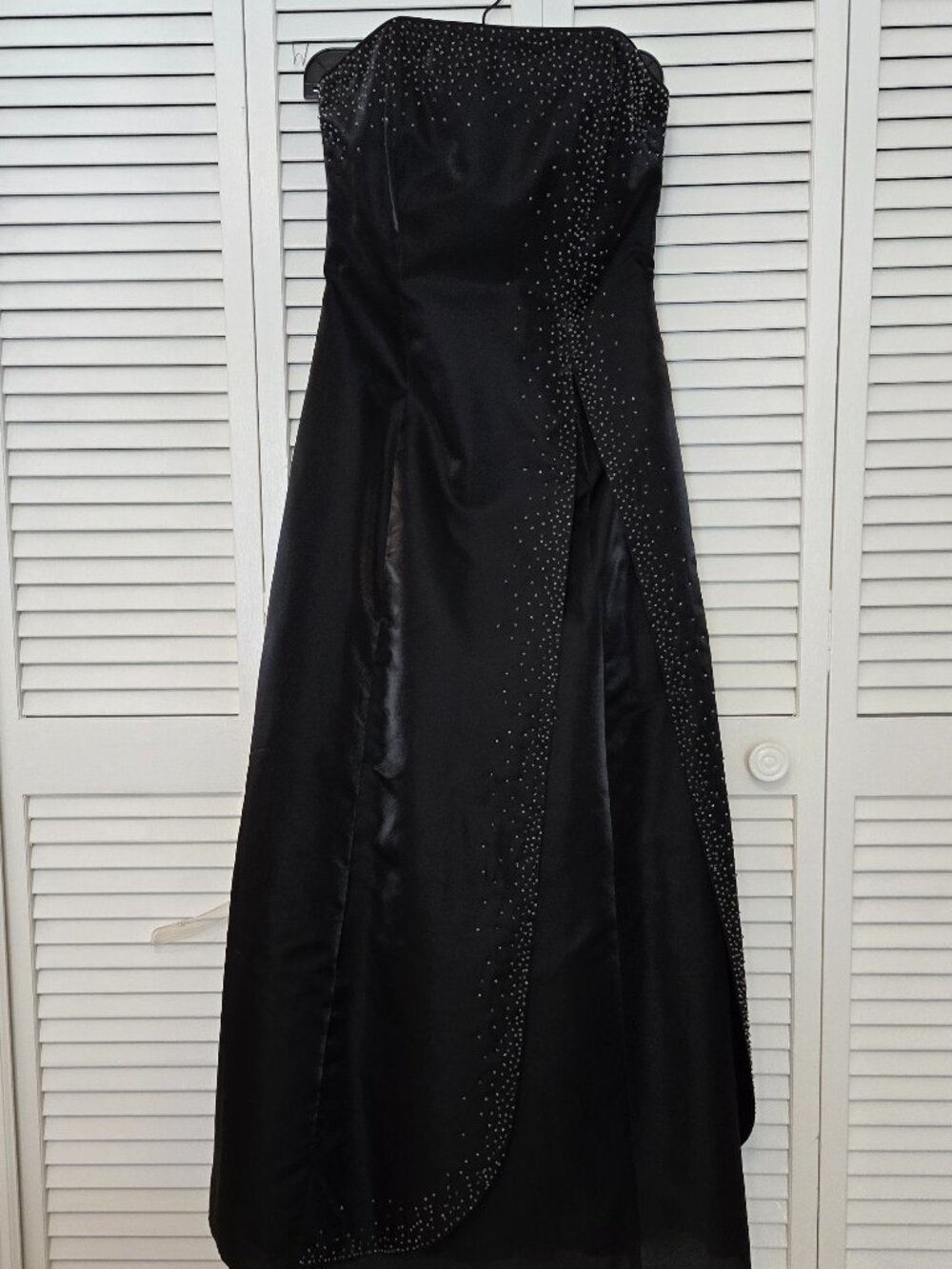 Morgan and Co Black Evening Gown - Size 7/8